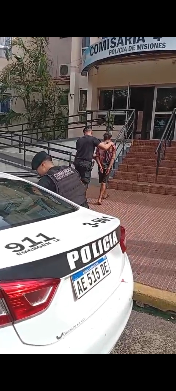 Robo en proceso frustrado por videovigiladores en Posadas: tres ladrones detenidos y objetos recuperados 10 Robo en proceso frustrado por videovigiladores en Posadas: tres ladrones detenidos y objetos recuperados imagen-9