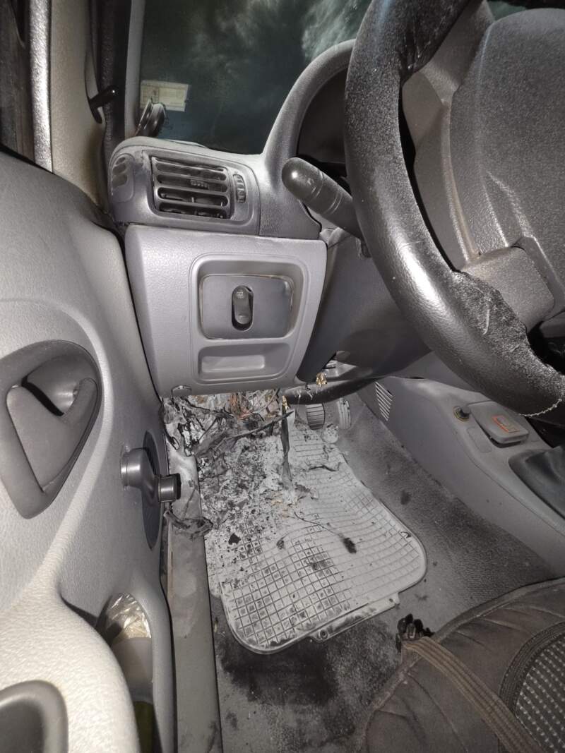 Principio de incendio vehicular en Posadas imagen-2