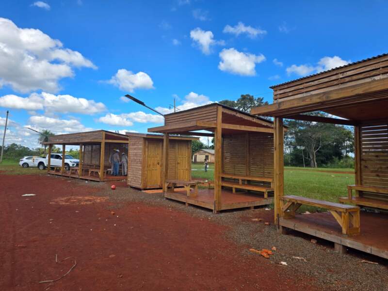 Puerto Libertad: Puestos de venta de artesanías mbya cuentan con energía solar imagen-9