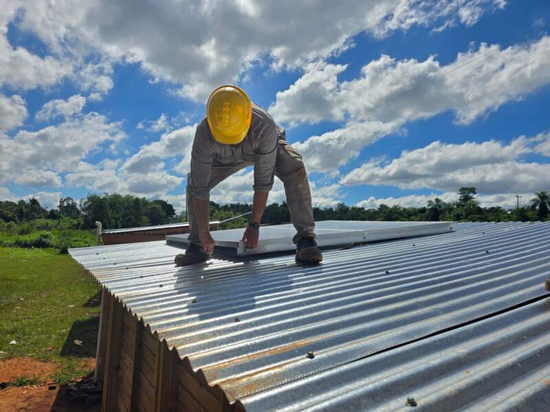 Puerto Libertad: Puestos de venta de artesanías mbya cuentan con energía solar imagen-6