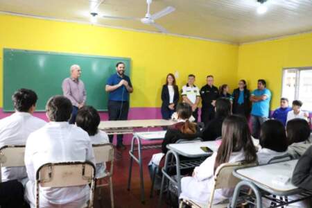 Alem invierte en su futuro: el municipio lleva la seguridad vial directamente a las aulas imagen-4