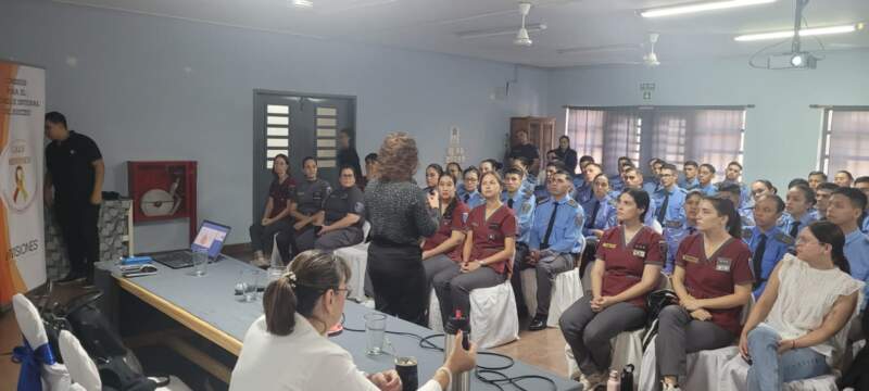 Cadetes del Servicio Penitenciario recibieron capacitación clave en prevención de salud mental imagen-6