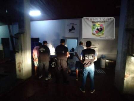 Investigadores “pescaron a Mojarra” con un arma usada en asaltos escondida en un lavarropas imagen-7