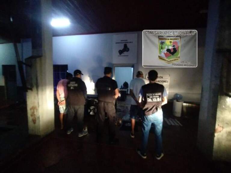 Investigadores “pescaron a Mojarra” con un arma usada en asaltos escondida en un lavarropas imagen-20
