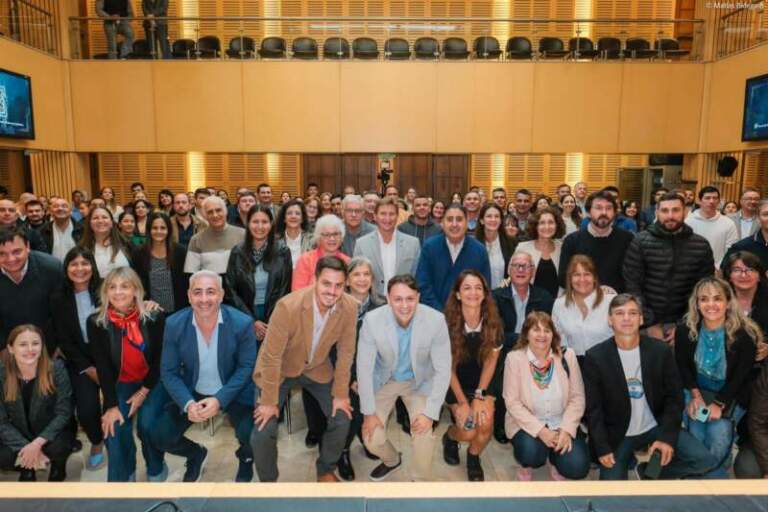 Concejales y Diputados consolidan una agenda común en un encuentro histórico Concejales y Diputados consolidan una agenda común en un encuentro histórico imagen-40