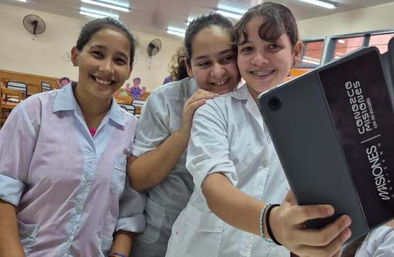 Alfabetización audiovisual como política de Estado: el Gobierno de Misiones llega a Cerro Azul con el Conozco Misiones con mi Escuela y el MóvilFest imagen-6