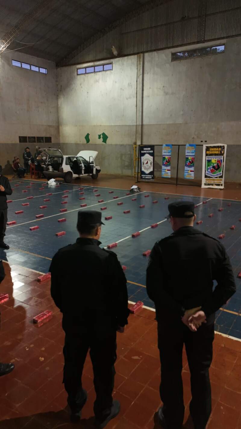 Narco brasileño fue capturado en Andresito con más de 110 kilos de marihuana valuados en $130 millones imagen-8