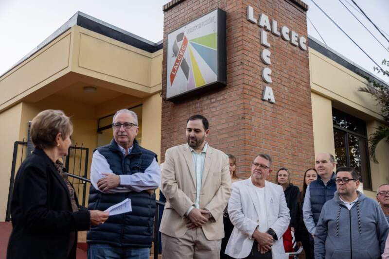 "El acercar los servicios a la comunidad es la cosa más digna que pueda hacer una gestión", dijo Passalacqua al inaugurar en Alem un Centro de Diagnóstico del Cáncer imagen-10
