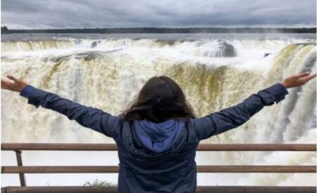 Semana Santa 2026: viajaron más de 2,8 millones de turistas, pero cayó 18,9% el gasto total mientras que Cataratas fue uno de los destinos más visitados imagen-11