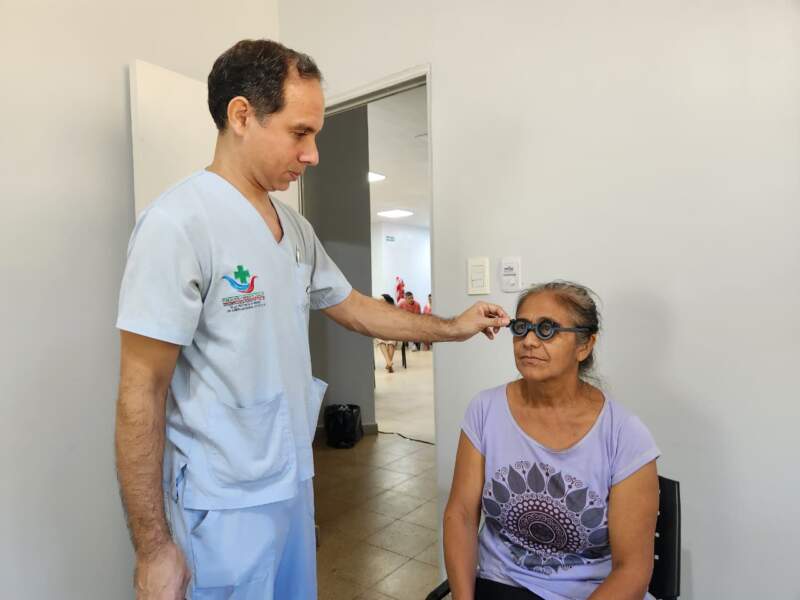 Con alta demanda por problemas de visión, Mirar Mejor atendió a vecinos de Loreto y entregó anteojos gratuitos imagen-14
