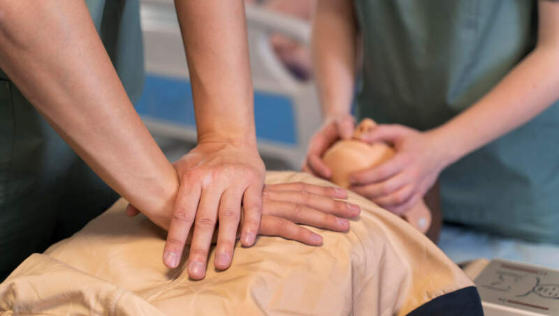 Tras la muerte que sacudió al deporte amateur, convocan a una capacitación en primeros auxilios y RCP para canchas y complejos deportivos Tras la muerte que sacudió al deporte amateur, convocan a una capacitación en primeros auxilios y RCP para canchas y complejos deportivos imagen-6