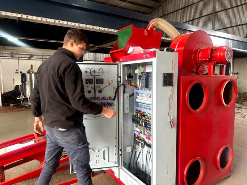 Sartori visitó empresa de reciclaje en el Parque Industrial y la destacó como modelo ambiental que crece y genera empleo en Misiones imagen-10