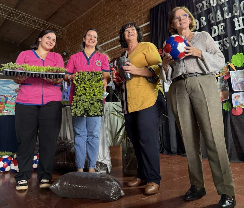 Más de 12 escuelas de educación especial participaron en jornada de fortalecimiento de huertas escolares imagen-4