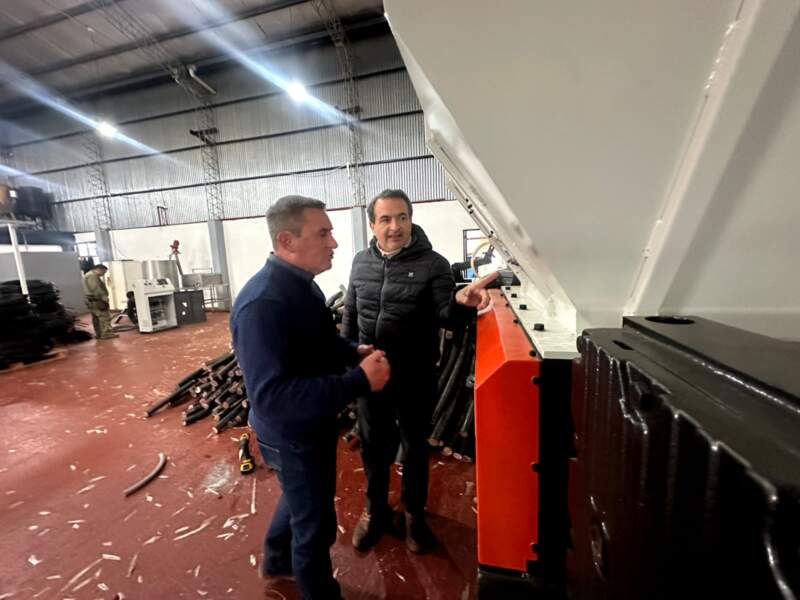 Sartori visitó empresa de reciclaje en el Parque Industrial y la destacó como modelo ambiental que crece y genera empleo en Misiones imagen-2