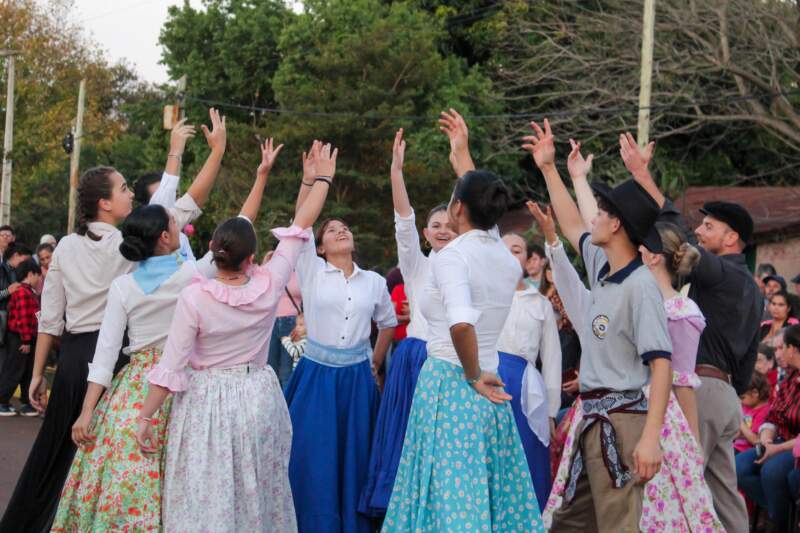 General Alvear celebró 80 años de crecimiento, producción e identidad misionera General Alvear celebró 80 años de crecimiento, producción e identidad misionera imagen-1