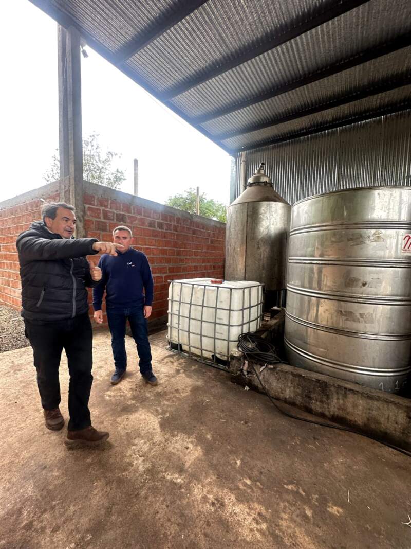 Sartori visitó empresa de reciclaje en el Parque Industrial y la destacó como modelo ambiental que crece y genera empleo en Misiones imagen-4