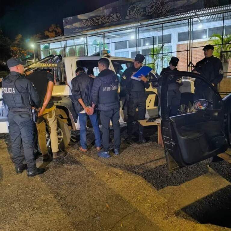 Incendios, disparos y amenazas: detuvieron al delincuente “Tata” y su cómplice por una serie de ataques en El Soberbio Incendios, disparos y amenazas: detuvieron al delincuente “Tata” y su cómplice por una serie de ataques en El Soberbio imagen-16