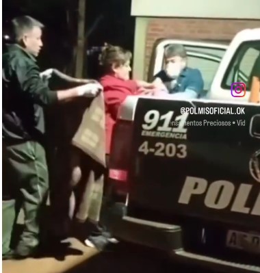 Policías asistieron un parto de urgencia y ayudaron a traer una nueva vida en San Ignacio imagen-5
