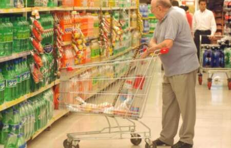 El “changuito federal”: cuánto cuesta llenar el carrito en cada provincia y cuánto pesa en el bolsillo de las familias imagen-11