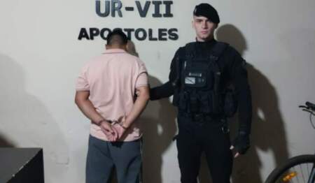Perdieron el partido, regresó armado y amenazó a todos: fue detenido en Apóstoles imagen-11