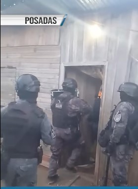Investigadores atraparon a cuatro miembros de una banda que robaba en Posadas: Recuperaron múltiples bienes robados imagen-11