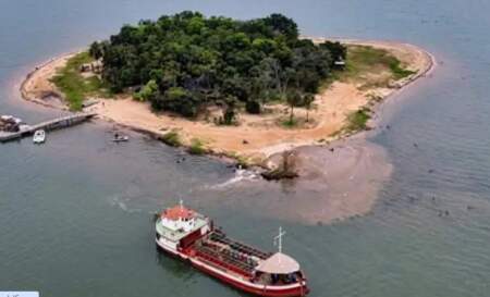 La Isla del Medio tendrá un estudio ambiental de la UNaM tras la polémica por los rellenos con neumáticos imagen-11