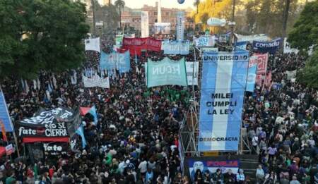 Marcha Federal por la salud pública: organizaciones y gremios se movilizan contra los recortes imagen-5