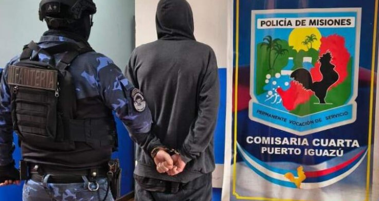 Encapuchado y armado aterrorizaba a vecinos de Puerto Iguazú pero fue detenido tras un allanamiento imagen-14