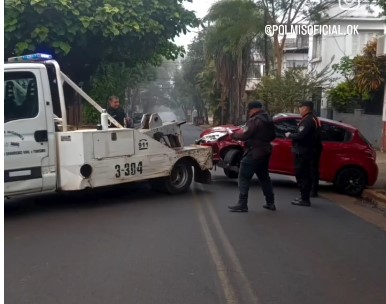 Conducía con 2.12 de alcohol por calles de Posadas y chocó contra un BMW : Terminó detenido imagen-11