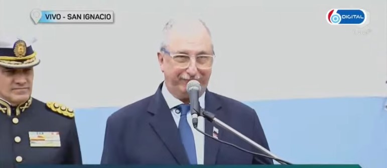 Fuerte mensaje de Passalacqua en el acto por el 25 de Mayo, reclamó mayor atención de la Nación hacia Misiones imagen-12
