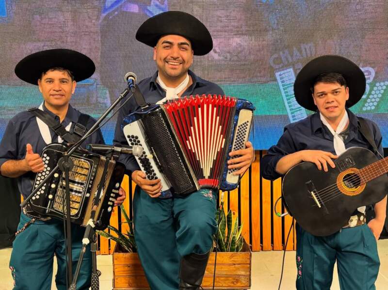 Chamameceros “Sangre Nueva” llega con doble festejo popular, música en vivo y celebración patria imagen-15