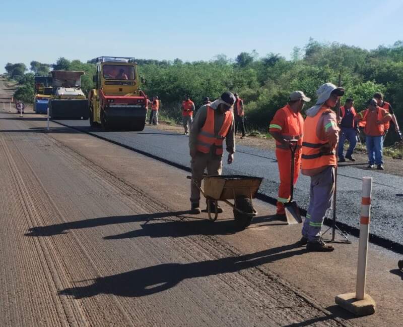Misiones incorpora tecnología de avanzada en obras viales con un nuevo asfalto sustentable imagen-4