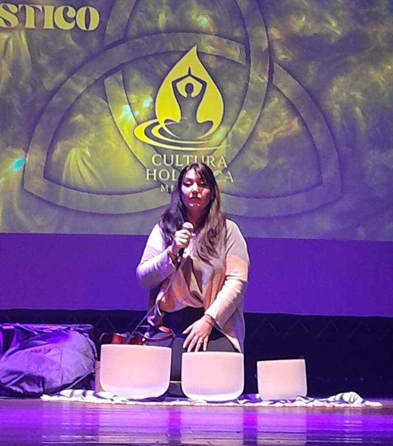 El Espacio Cultural Holístico reunió en Posadas a referentes del bienestar emocional y las terapias integrales imagen-10