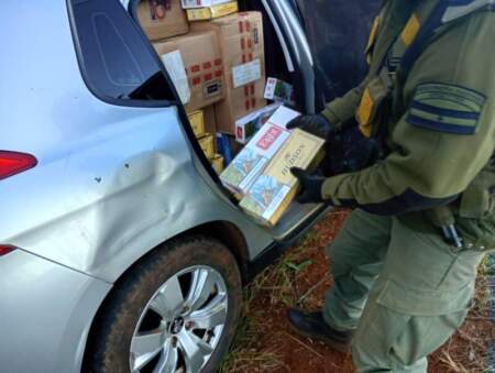 Gendarmería secuestró casi 24 mil paquetes de cigarrillos trasladados en vehículos robados en Pozo Azul imagen-7
