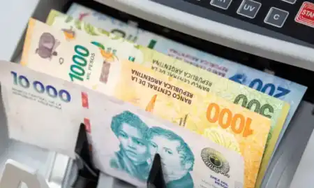 Señales de enfriamiento económico: la actividad perdió impulso en abril y la recaudación encendió alertas imagen-11