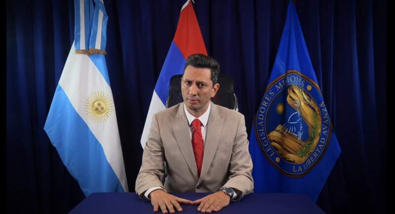 "No somos oposición de foto": Adrián Núñez polariza con el gobierno provincial imagen-13