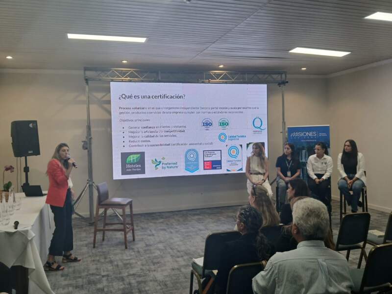 Puerto Iguazú reunió a referentes del sector turístico en una jornada provincial sobre calidad, innovación y sostenibilidad imagen-4