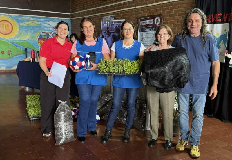 Más de 12 escuelas de educación especial participaron en jornada de fortalecimiento de huertas escolares imagen-12