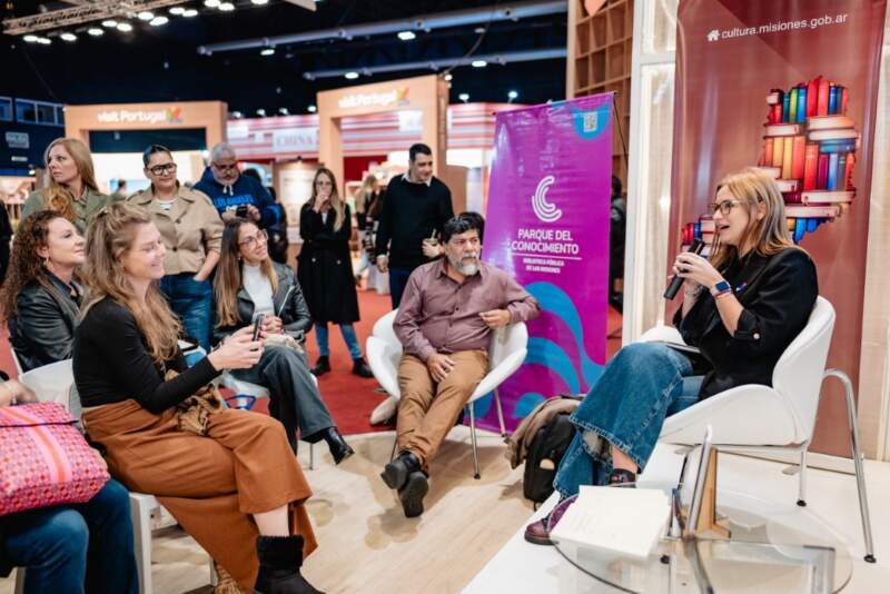 Ecos de la participación misionera en la Feria del Libro de Buenos Aires: libros, identidad y redes culturales imagen-12