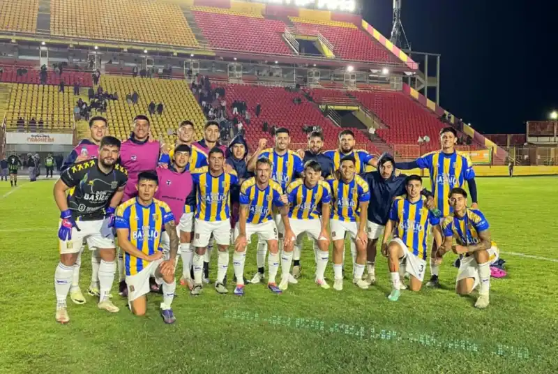 Fútbol: Mitre volvió al triunfo jugando de visitante imagen-12
