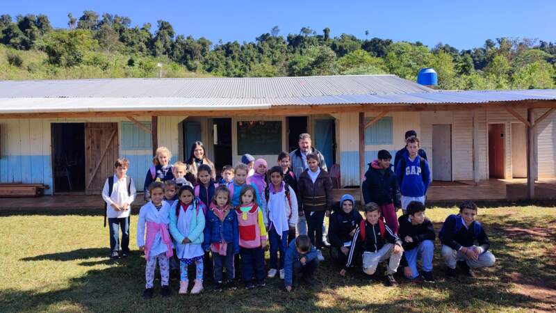 La muestra itinerante “Héroes Misioneros en Malvinas” llegó a El Soberbio 3 La muestra itinerante “Héroes Misioneros en Malvinas” llegó a El Soberbio imagen-2