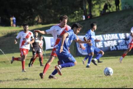 Fútbol posadeño: se completó la 9na fecha y La Cantera es líder imagen-5