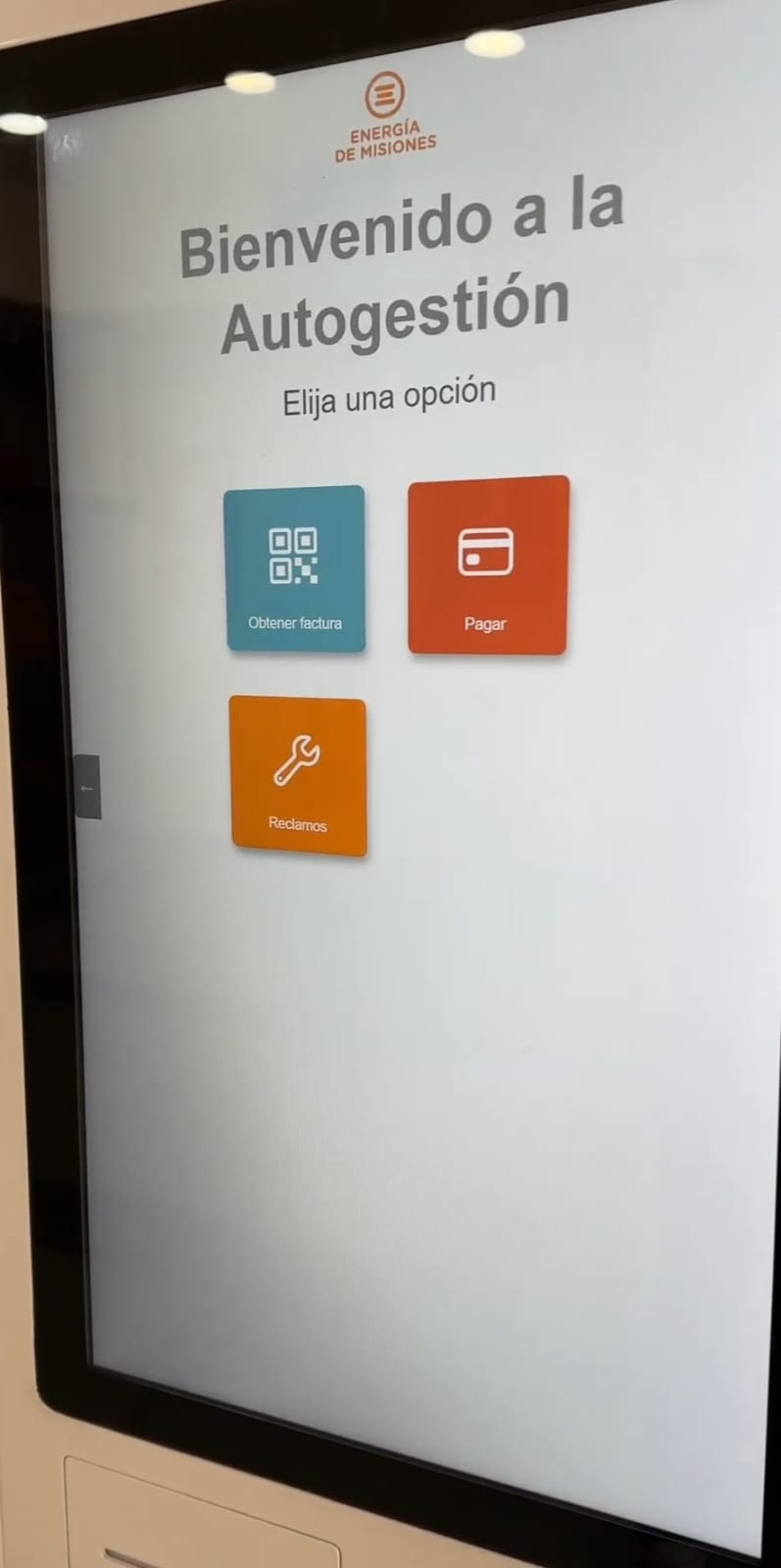 Energía de Misiones incorpora tótems de autogestión para agilizar trámites en sus oficinas 3 Energía de Misiones incorpora tótems de autogestión para agilizar trámites en sus oficinas imagen-2
