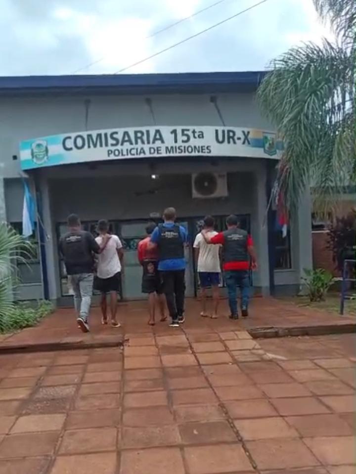 Robaron un aire acondicionado de una escuela y los tres ladrones cayeron cuando lo vendían por $15 mil en Posadas imagen-12
