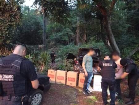 Pareja de contrabandistas detenida tras un seguimiento interprovincial: les incautaron cigarrillos por más de $5 millones imagen-11