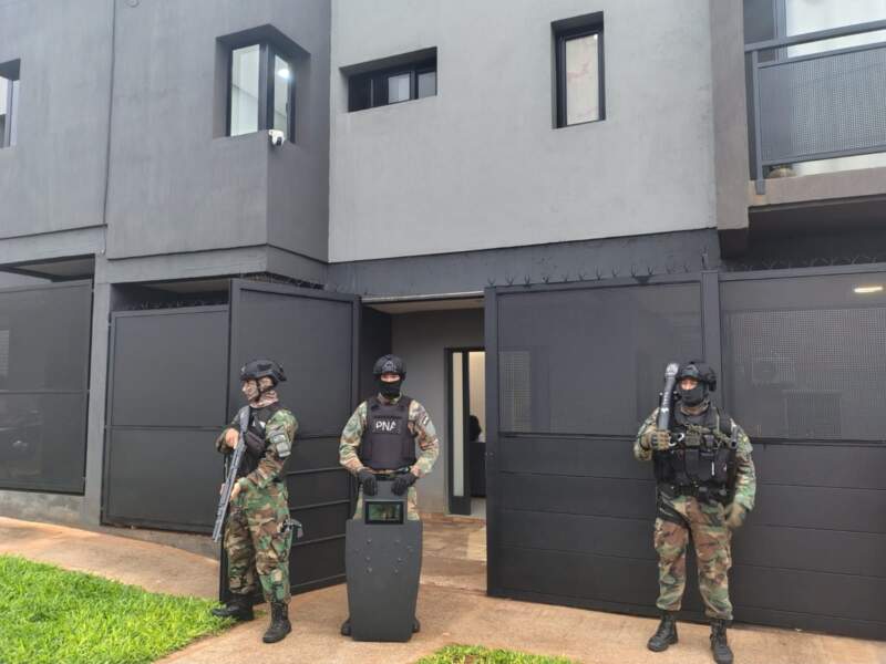 Golpe al narcotráfico: tras múltiples allanamientos en el país se desbarató una banda criminal transnacional con base operativa en Posadas imagen-2