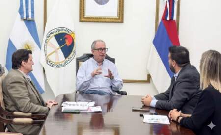 Passalacqua recibió al Gerente del Banco Macro para fortalecer programas de financiamiento en Misiones imagen-2