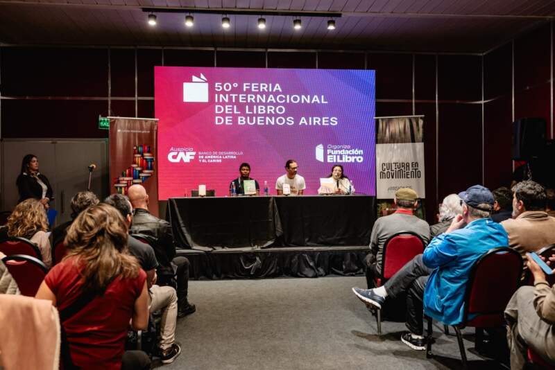 “Los libros son una poderosa herramienta de crecimiento que nunca debemos olvidar”, señaló Passalacqua en la Feria Internacional del Libro en Buenos Aires imagen-16
