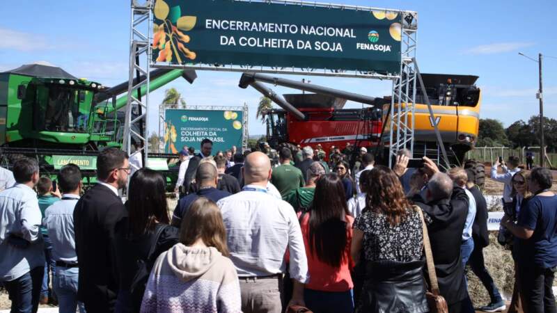 Posadas fortalece vínculos estratégicos y proyecta oportunidades en la Fenasoja imagen-2