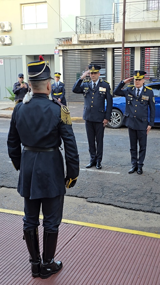 La Guardia Histórica marcó el inicio de la jornada por el 170° aniversario de la Policía de Misiones imagen-2